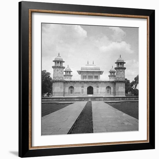 Itmad-Ud-Daulah's Tomb, Agra, India, Early 20th Century-H & Son Hands-Framed Giclee Print