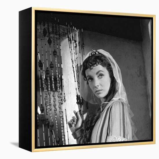 IVANHOE, 1952 directed by RICHARD THORPE Elizabeth Taylor pictured during the making of the film "I-null-Framed Stretched Canvas