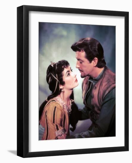 IVANHOE, 1952 directed by RICHARD THORPE Elizabeth Taylor / Robert Taylor (photo)-null-Framed Photo