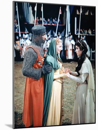Ivanhoe by Richard THorpe with Robert Taylor, Joan Fontaine and Elizabeth Taylor, 1952 (photo)-null-Mounted Photo