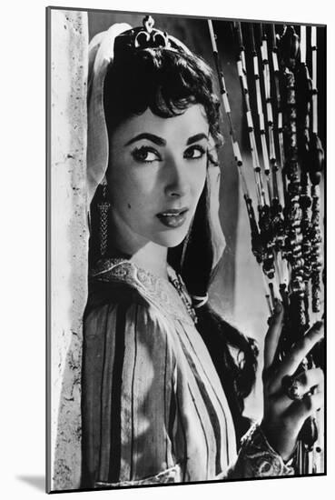 Ivanhoe De Richardthorpe Avec Elizabeth Taylor, 1952 (D'Apres Le Roman De Walter Scott)-null-Mounted Photo