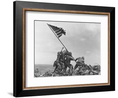 Iwo Jima flag raising World War II WWII framed photo 
