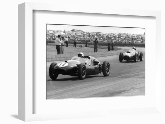 Jack Brabham leads in his Cooper T45, 1958 British Grand Prix-null-Framed Photographic Print
