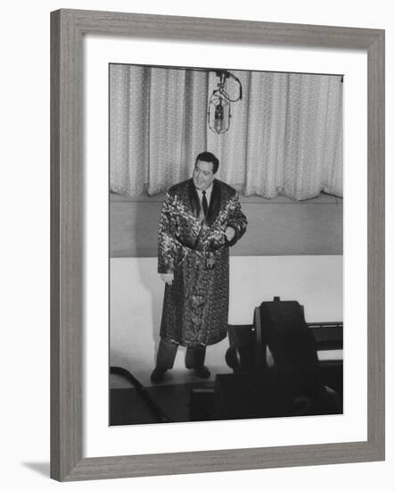 Jackie Gleason, Warming Up the Audience before the TV Show "The Honeymooners"-null-Framed Premium Photographic Print