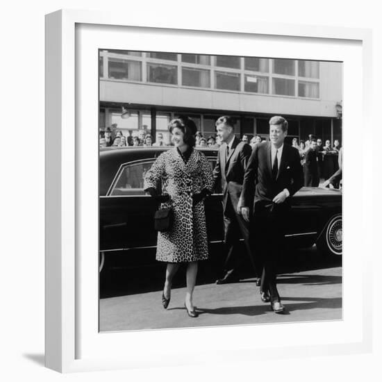 Jackie Kennedy Depart for India in Oleg Cassini Leopard Skin Coat, Mar. 8, 1962-null-Framed Photo