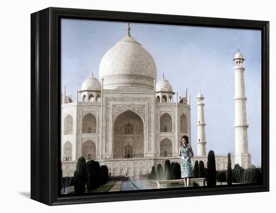 Jackie Kennedy in Front of the Taj Mahal, 15th March, 1962-null-Framed Stretched Canvas