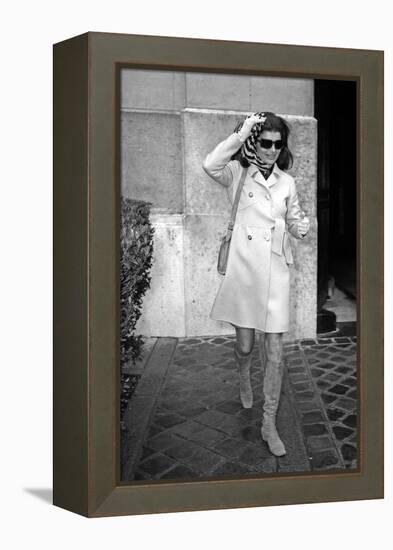 Jackie Kennedy Onassis (Nina Ricci Sunglasses, Gucci Bag) Leaving Crillon Hotel, Paris, 1970-null-Framed Stretched Canvas