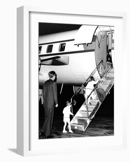 Jacqueline Kennedy Welcomed Home after Vacation on Aristotle Onassis's Yacht, Oct 17, 1963-null-Framed Photo