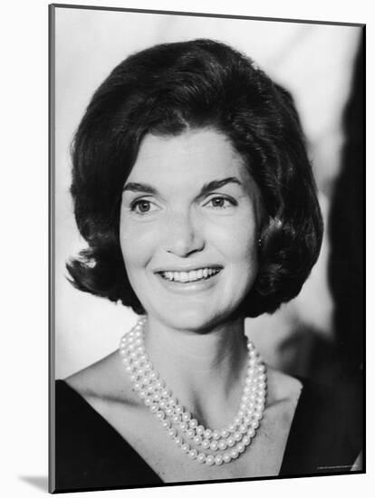 Jacqueline Kennedy, Wife of Sen./Pres. Candidate John Kennedy During His Campaign Tour of TN-Walter Sanders-Mounted Photographic Print