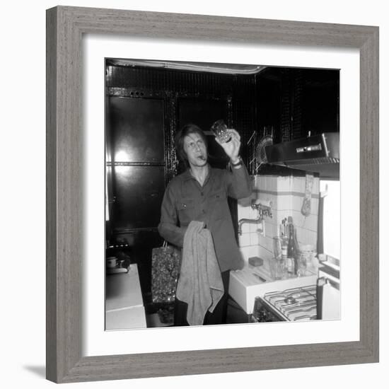 Jacques Dutronc Washing a Glass and Smoking a Cigar in 1972-Marcel Roldes-Framed Photographic Print