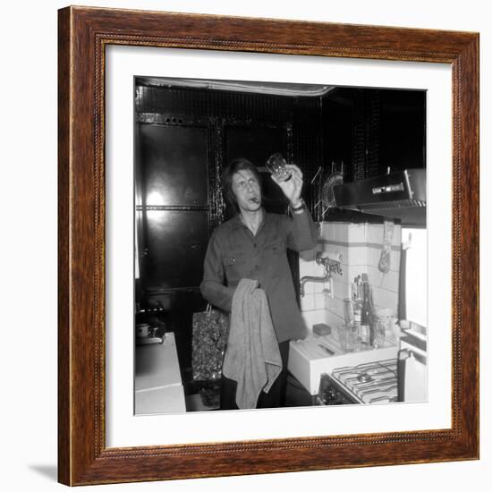 Jacques Dutronc Washing a Glass and Smoking a Cigar in 1972-Marcel Roldes-Framed Photographic Print