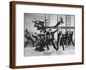Jailhouse Rock, Elvis Presley (Center), 1957-null-Framed Photo