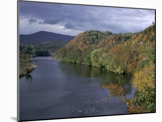 James River, Blue Ridge Parkway, Virginia, USA-James Green-Mounted Photographic Print