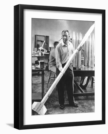 James Van Allen (1914-2006)-null-Framed Photographic Print
