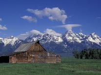Old Barn, Sawtooth National Recreation Area, Idaho, USA-Jamie & Judy Wild-Photographic Print