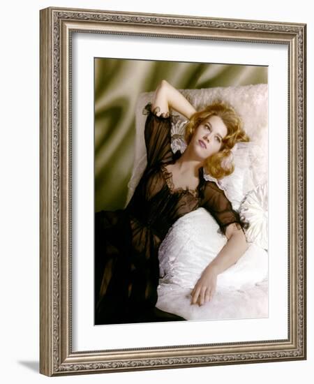 Jane Fonda dans les annees 60 (photo)-null-Framed Photo