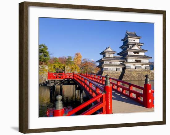 Japan, Central Honshu (Chubu), Nagano Prefecture, Matsumoto, Matsumoto-jo (Matsumoto Castle)-Gavin Hellier-Framed Photographic Print