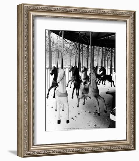 Jardin des Tuileries 1950-Izis-Framed Art Print