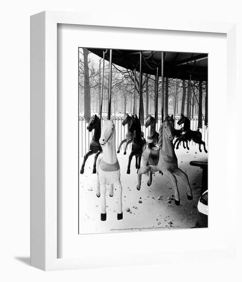 Jardin des Tuileries 1950-Izis-Framed Art Print