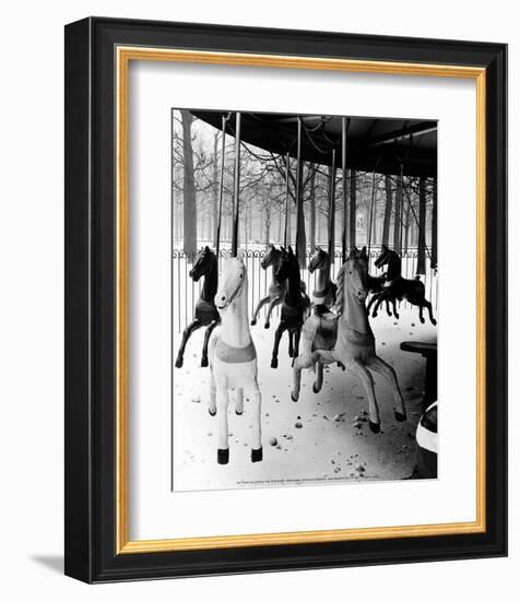 Jardin des Tuileries 1950-Izis-Framed Art Print