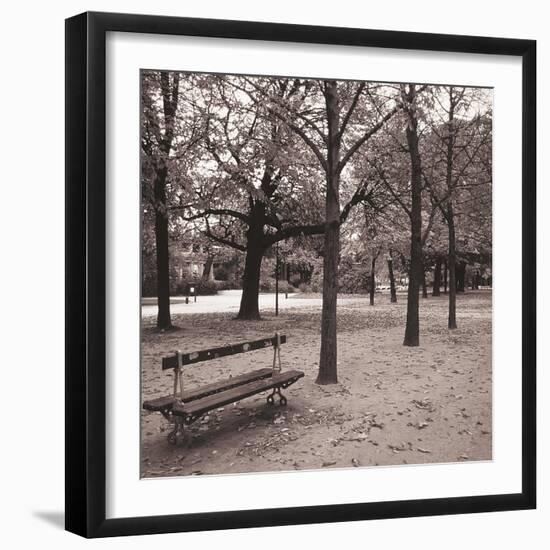 Jardins Des Tuileries - Rest-Bill Philip-Framed Giclee Print
