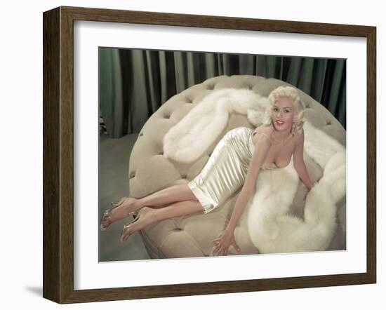 Jayne Mansfield Wearing a Close-Fitting Dress and a Fur Stole, C. 1956-null-Framed Photo