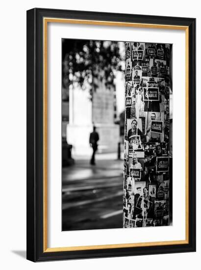 Je Suis Charlie Poster on A Light Pole-Emanuele Mazzoni-Framed Photographic Print