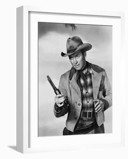 Je suis un aventurier THE FAR COUNTRY by AnthonyMann with James Stewart, 1955 (b/w photo)-null-Framed Photo