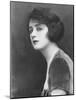 Jean Acker, Estranged Wife of Actor Rudolph Valentino-null-Mounted Photo
