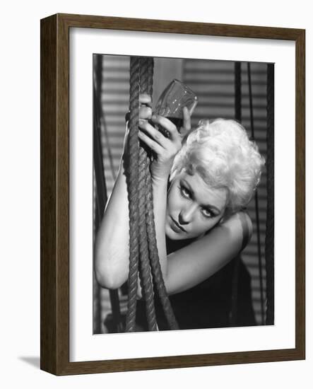 JEANNE EAGLES, 1957 directed by GEORGE SIDNEY Kim Novak (b/w photo)-null-Framed Photo