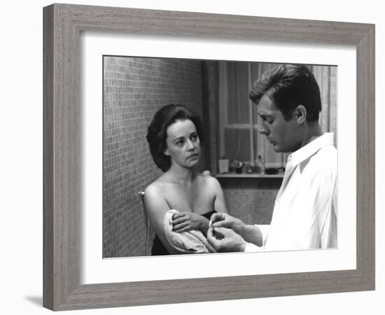 Jeanne Moreau / Marcello Mastroianni (b/w photo)-null-Framed Photo