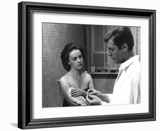 Jeanne Moreau / Marcello Mastroianni (b/w photo)-null-Framed Photo