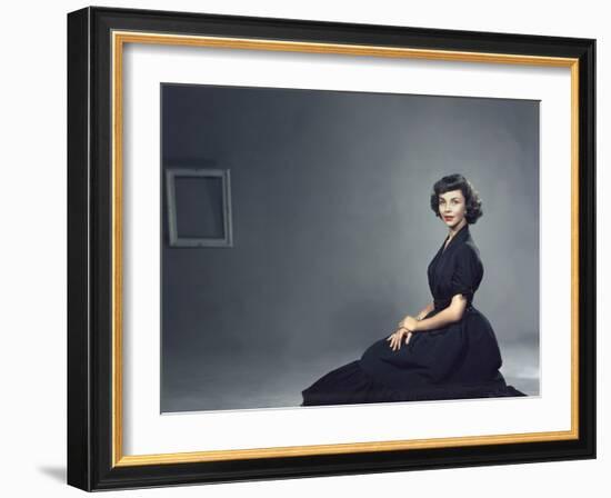 Jennifer Jones (photo)-null-Framed Photo