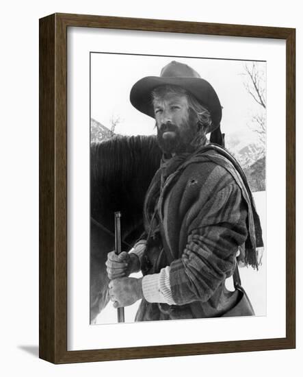 JEREMIAH JOHNSON, 1972 directed by SYNEY POLLACK Robert Redford (b/w photo)-null-Framed Photo