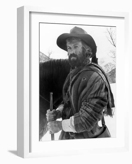 JEREMIAH JOHNSON, 1972 directed by SYNEY POLLACK Robert Redford (b/w photo)-null-Framed Photo