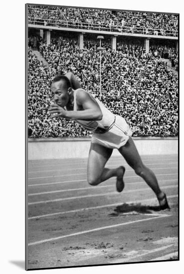 Jesse Owens at the Start of the 200 Metres at the Berlin Olympic Games, 1936-null-Mounted Giclee Print