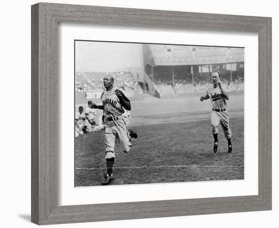 Jesse Owens Beating Baseball Player George CAse in 100-Yard Dash at Cleveland Stadium-null-Framed Photo