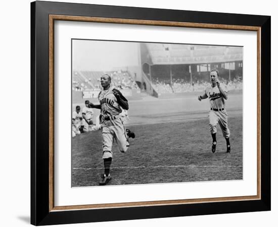 Jesse Owens Beating Baseball Player George CAse in 100-Yard Dash at Cleveland Stadium-null-Framed Photo