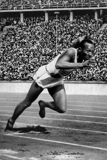 'Jesse Owens Setting the 200 Meter Olympic Record at the Olympics in ...