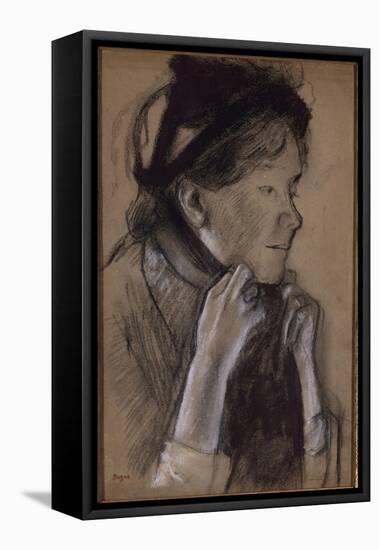 Jeune femme nouant les rubans de son chapeau (Mary Cassatt)-Edgar Degas-Framed Premier Image Canvas