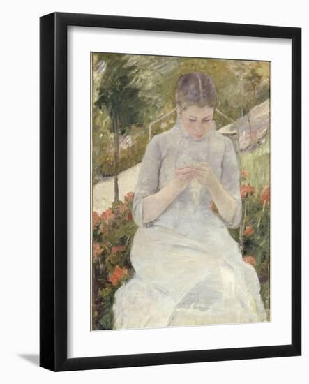 Jeune fille au jardin, dit aussi Femme cousant dans un jardin-Mary Cassatt-Framed Giclee Print