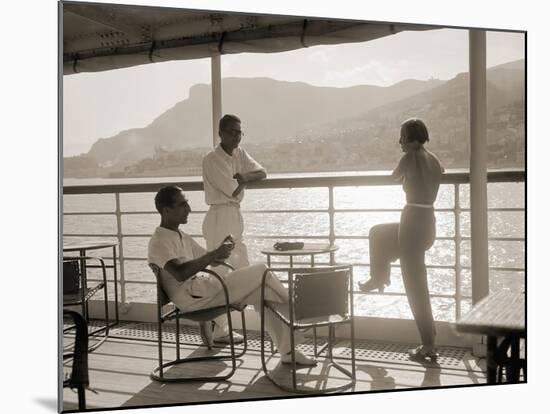 Jeunes Gens Sur le Pont D'Un Bateau Dans la Baie de Monte Carlo, 1920-Charles Delius-Mounted Art Print