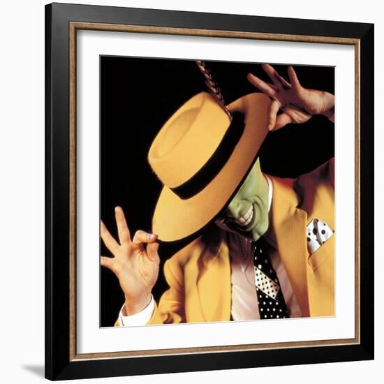 JIM CARREY. "THE MASK" [1994], directed by CHUCK RUSSELL.-null-Framed Photographic Print