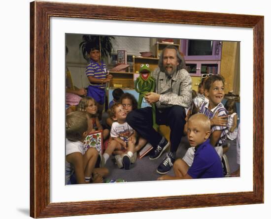 Jim Henson with Muppet, Kids at Jim Henson Productions Townhouse, Promote "Reading is Fundamental"-Ted Thai-Framed Premium Photographic Print