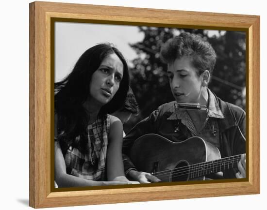 Joan Baez and Bob Dylan Singing at the 1963 Civil Rights March on Washington-null-Framed Stretched Canvas