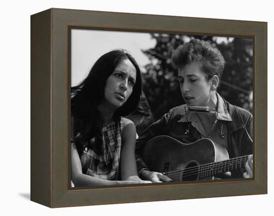 Joan Baez and Bob Dylan Singing at the 1963 Civil Rights March on Washington-null-Framed Stretched Canvas