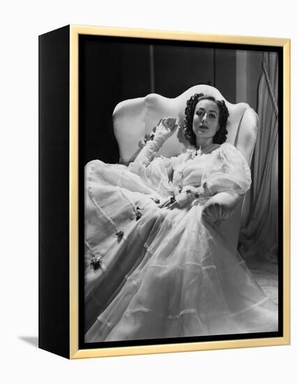 JOAN CRAWFORD dans les annees 30 JOAN CRAWFORD IN THE 30'S (b/w photo)-null-Framed Stretched Canvas