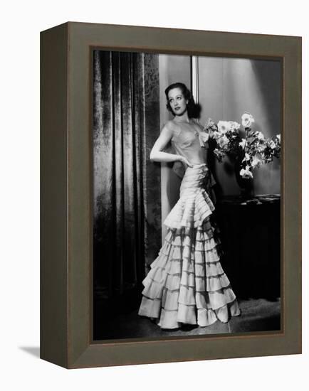 JOAN CRAWFORD dans les annees 30 JOAN CRAWFORD IN THE 30'S (b/w photo)-null-Framed Stretched Canvas