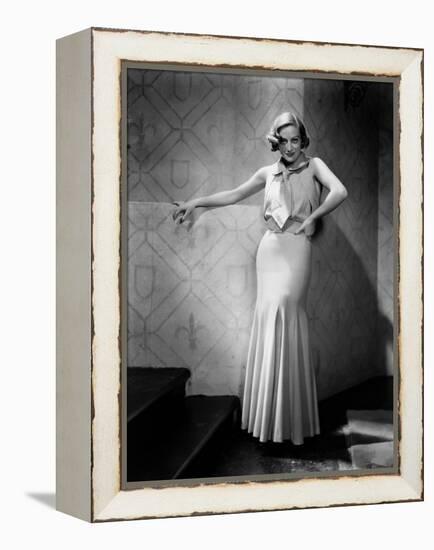 JOAN CRAWFORD dans les annees 30 JOAN CRAWFORD IN THE 30'S (b/w photo)-null-Framed Stretched Canvas