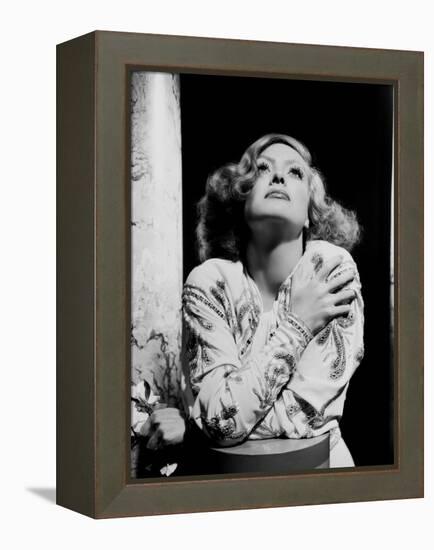 JOAN CRAWFORD dans les annees 30 JOAN CRAWFORD IN THE 30'S Hollywood U.S.A (b/w photo)-null-Framed Stretched Canvas